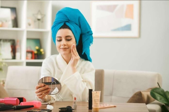 summer skincare India, Indian skin care tips, hot weather skincare routine, sun protection India, oily skin summer care